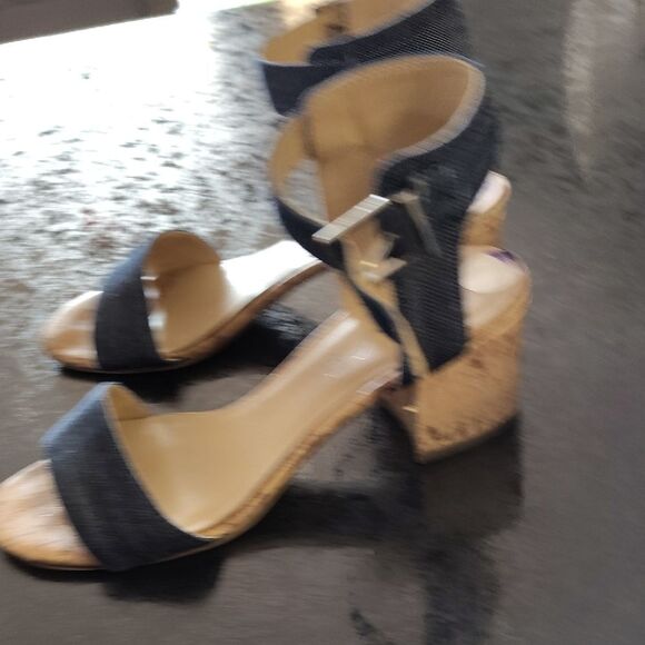 Unisa Black and Tan Strappy Sandals - Picture 5 of 6